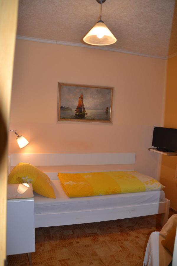 Pension U Akatu Prague Exterior photo